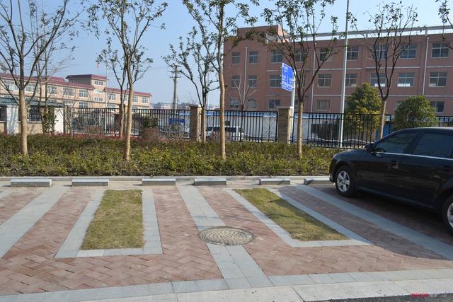 小區(qū)內(nèi)停車位的法定歸屬